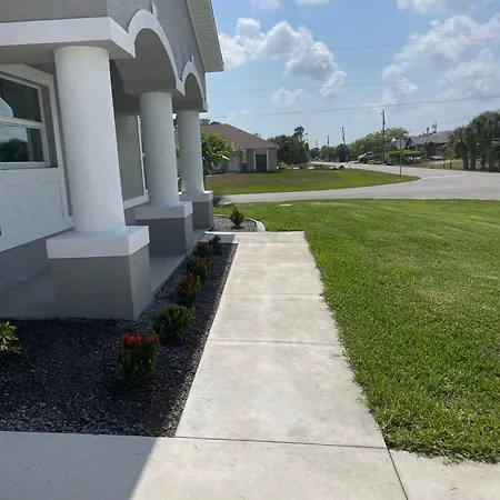 Fun In The Sun! Brand New Home! Port Charlotte Exterior photo