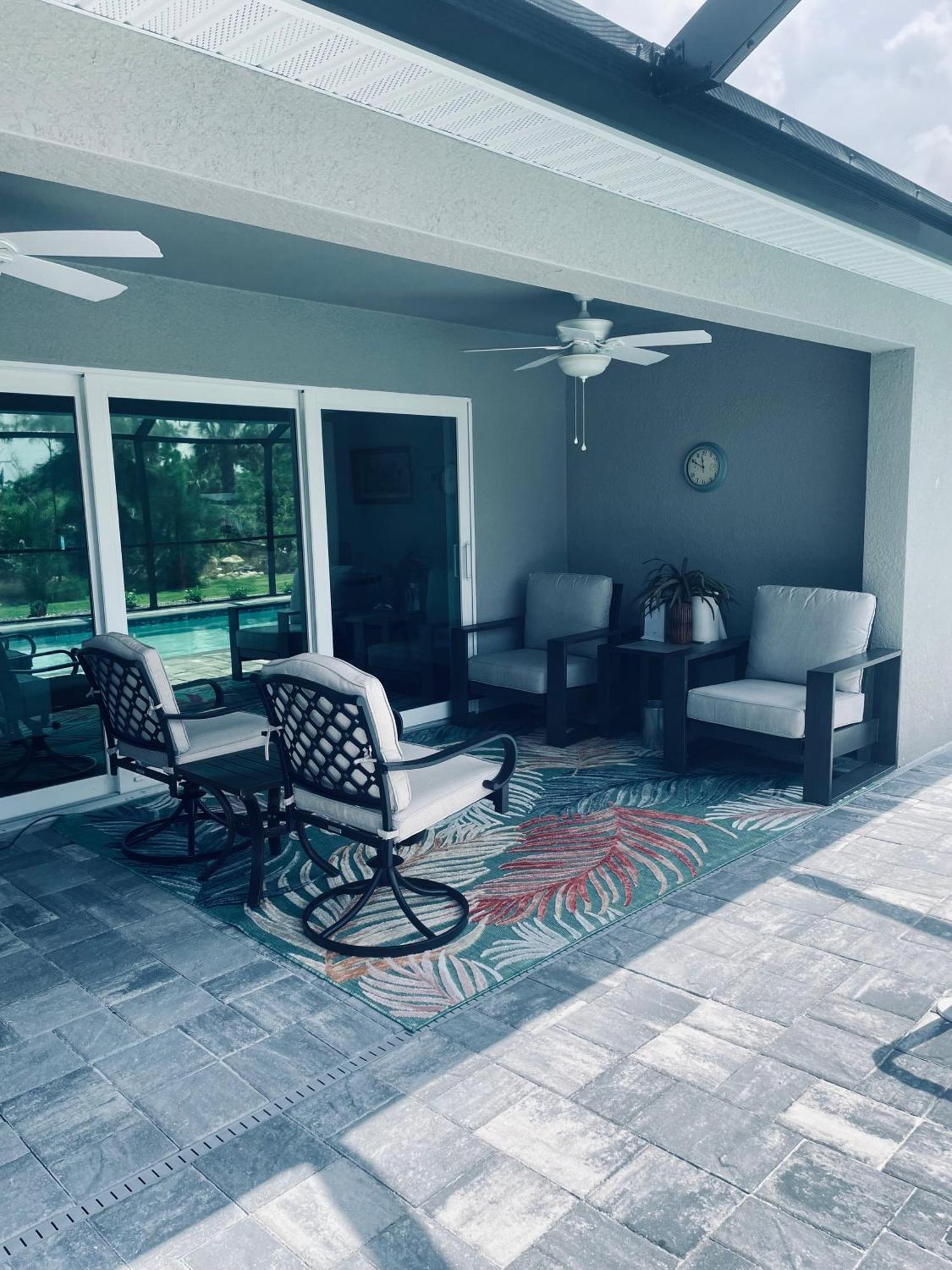 Fun In The Sun! Brand New Home! Holiday home Port Charlotte