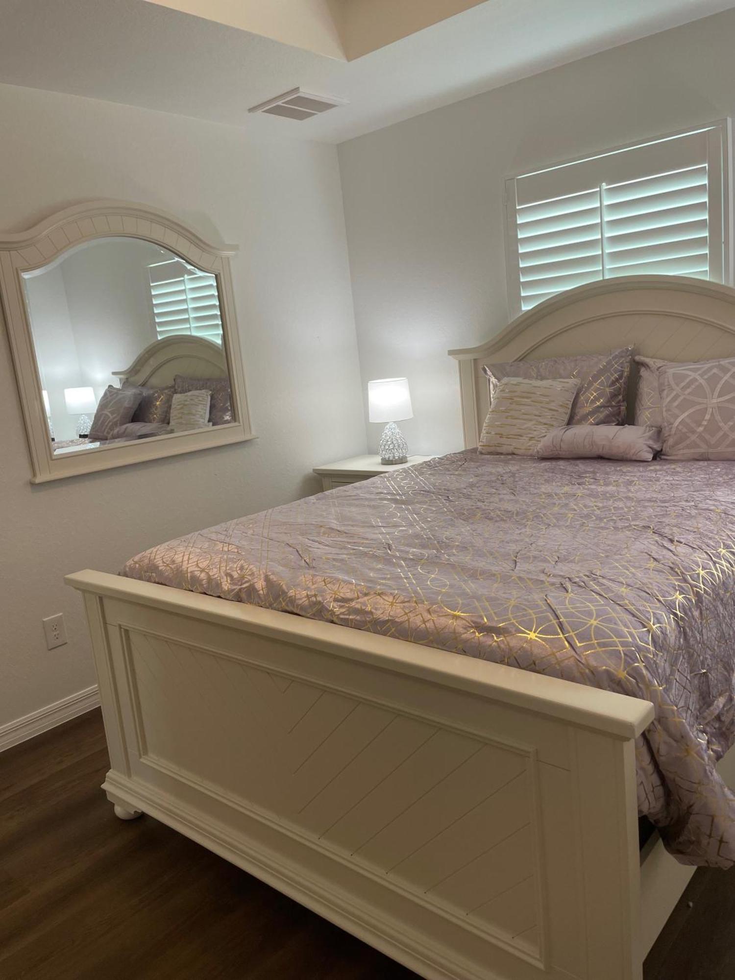 Fun In The Sun! Brand New Home! Holiday home Port Charlotte
