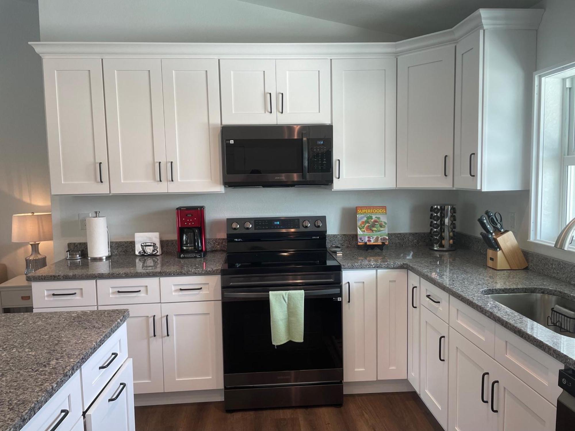 Fun In The Sun! Brand New Home! Holiday home Port Charlotte